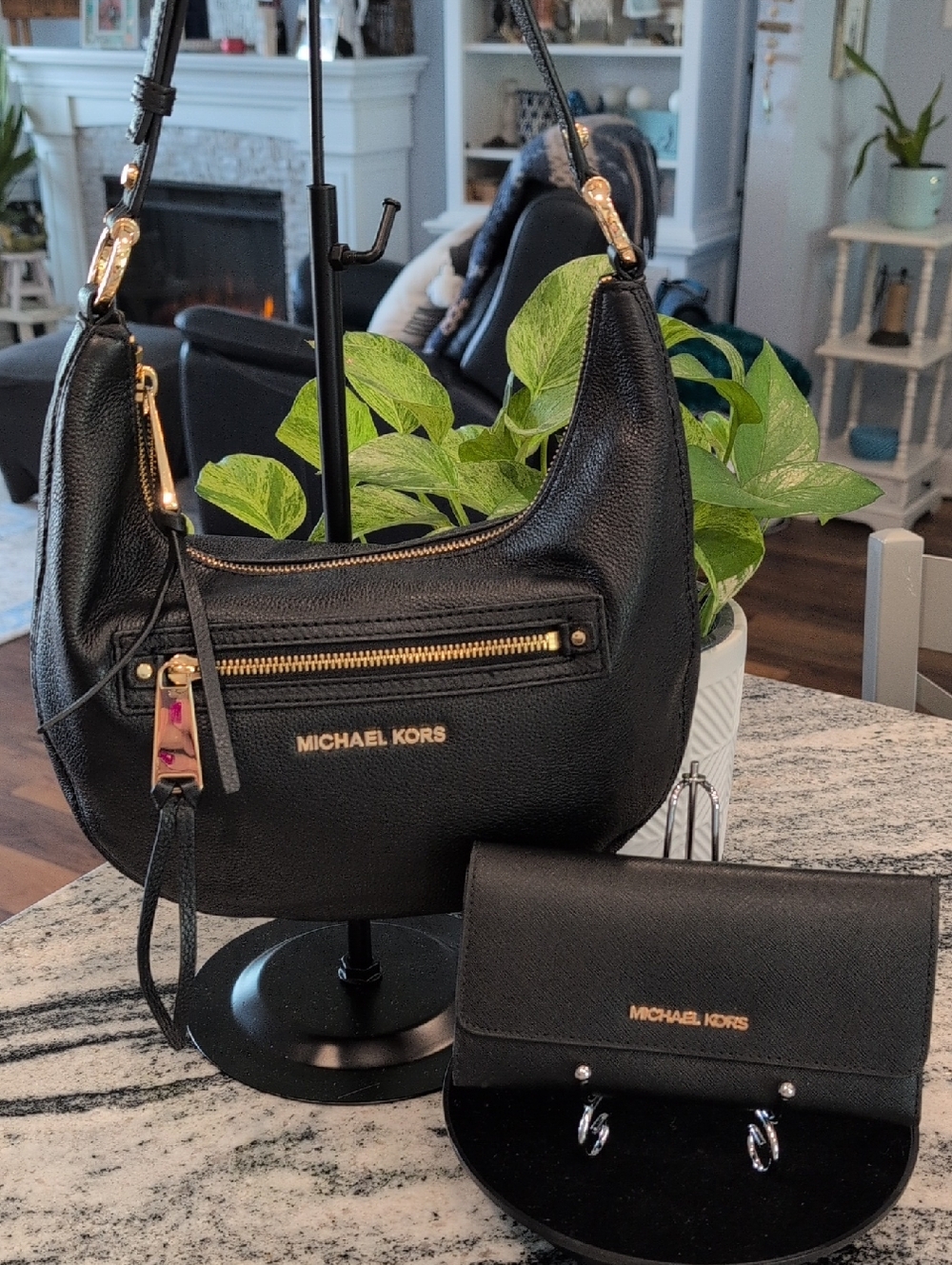 Michael Kors Rhea Black Pebbled Leather Hobo Crossbody w/Wallet